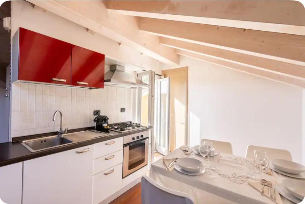 Mansarda Ivy Appartement Finale Ligure Buitenkant foto